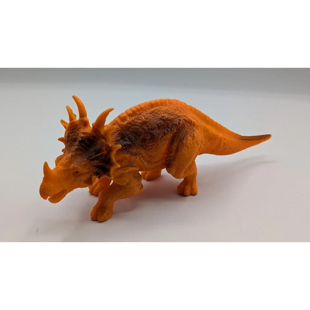 N/A lot dinosaur